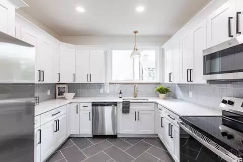 5707 Lester Rd, Cincinnati, OH 45213 photo 12