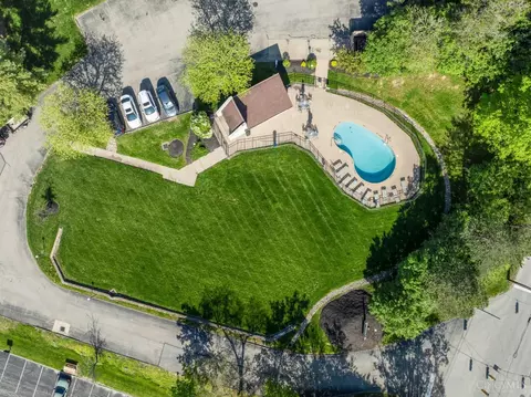 View/Area - 7292 Galbraith Rd, Cincinnati, OH 45243 photo 1 of 4