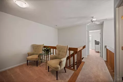 Entry Way - 7292 Galbraith Rd, Cincinnati, OH 45243 photo 3 of 5