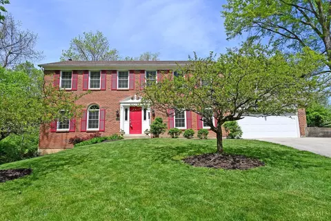 824 Woodscene Ct, Anderson Twp, OH 45230