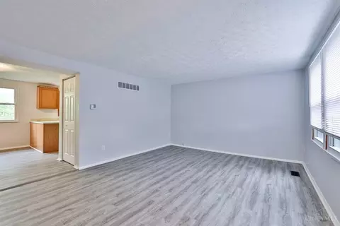 4558 Treeview Ct, Batavia, OH 45103 photo 5