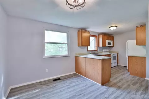 4558 Treeview Ct, Batavia, OH 45103 photo 13