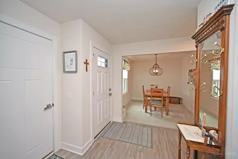 Entry Way - 37 Platform St, Amelia, OH 45102 photo 2 of 2