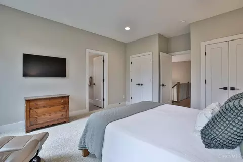 Bedroom - 5705 Graves Rd, Cincinnati, OH 45243 photo 4 of 7