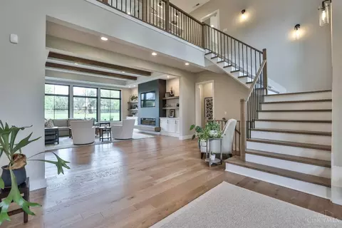 Entry Way - 5705 Graves Rd, Cincinnati, OH 45243 photo 2 of 6