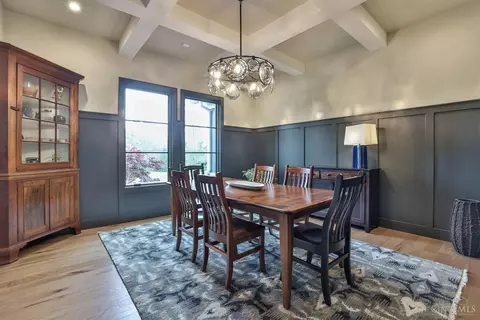 Dining - 5705 Graves Rd, Cincinnati, OH 45243 photo 1 of 6