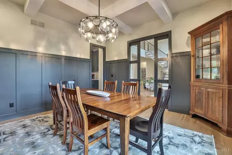 Dining - 5705 Graves Rd, Cincinnati, OH 45243 photo 2 of 6