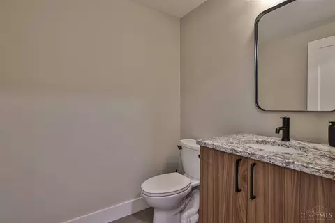 Bath - 5705 Graves Rd, Cincinnati, OH 45243 photo 5 of 9