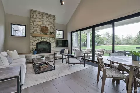 Living - 5705 Graves Rd, Cincinnati, OH 45243 photo 5 of 7