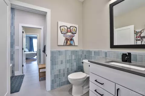 Bath - 5705 Graves Rd, Cincinnati, OH 45243 photo 8 of 9