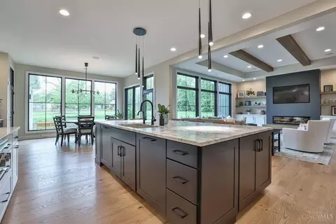 Kitchen - 5705 Graves Rd, Cincinnati, OH 45243 photo 3 of 8