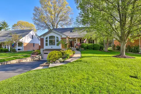 988 Springbrook Dr, Cincinnati, OH 45224