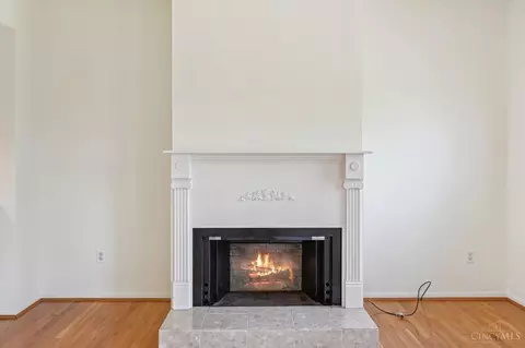 Living - 7264 Galbraith Rd, Cincinnati, OH 45243 photo 3 of 6