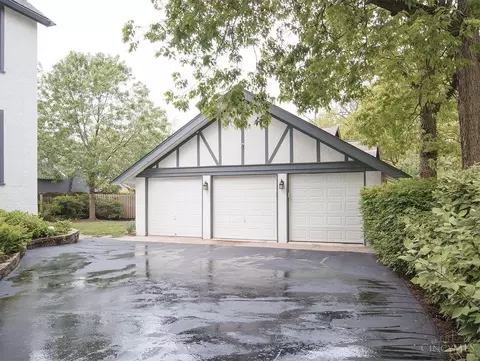 319 Beech Ave, Wyoming, OH 45215 photo 3