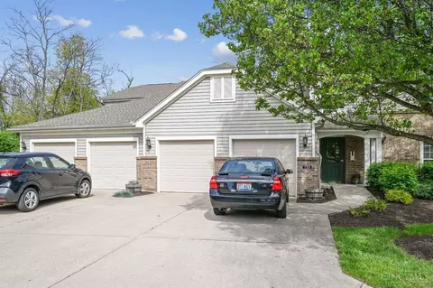 722 Castlegate Ln, Cincinnati, OH 45231