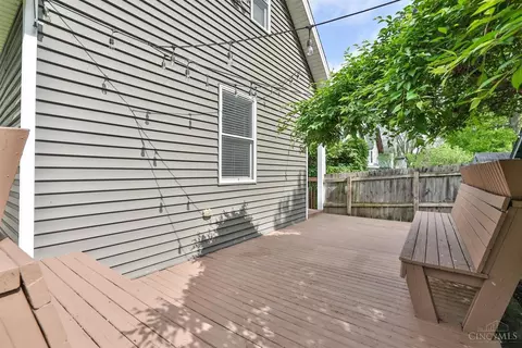 Exterior - 1332 Cryer Ave, Cincinnati, OH 45208 photo 5 of 10