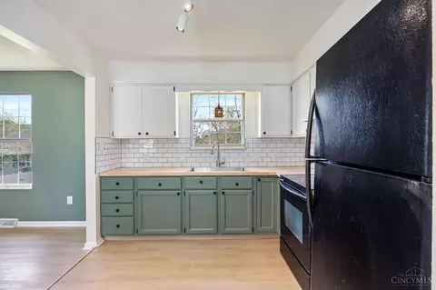 3805 Walker Ave, Cincinnati, OH 45213 photo 24