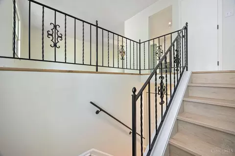 3805 Walker Ave, Cincinnati, OH 45213 photo 9
