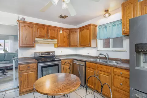 5709 Windview Dr, Cincinnati, OH 45248 photo 7