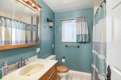 5709 Windview Dr, Cincinnati, OH 45248 photo 11