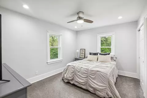 Bedroom - 2209 Crane Ave, Cincinnati, OH 45207 photo 4 of 5
