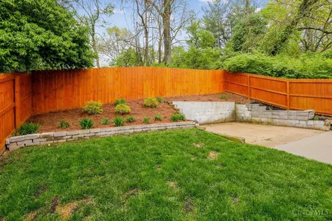 Exterior - 2209 Crane Ave, Cincinnati, OH 45207 photo 5 of 7