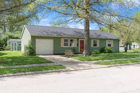 1053 Linhof Rd, Wilmington, OH 45177