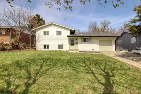 796 Fairborn Rd, Forest Park, OH 45240