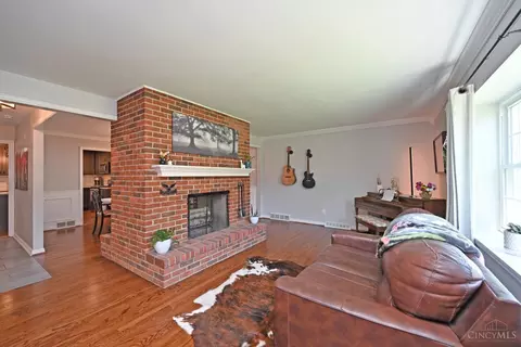 833 Strathcoma Dr, Cincinnati, OH 45255 photo 8
