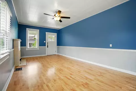 Living - 7000 Bramble Ave, Cincinnati, OH 45227 photo 3 of 3