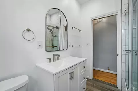 Bath - 7000 Bramble Ave, Cincinnati, OH 45227 photo 2 of 3
