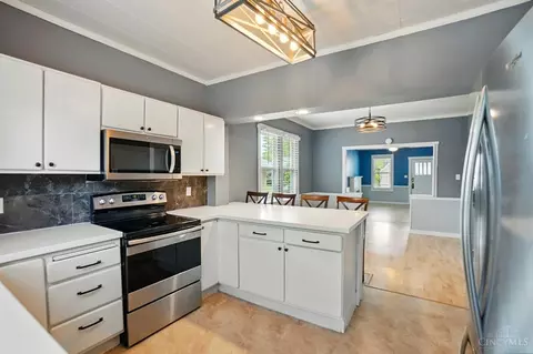 Kitchen - 7000 Bramble Ave, Cincinnati, OH 45227 photo 2 of 2