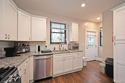 Kitchen - 1638 Powers St, Cincinnati, OH 45223 photo 2 of 3