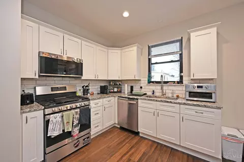 Kitchen - 1638 Powers St, Cincinnati, OH 45223 photo 1 of 3