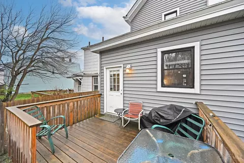 Exterior - 1638 Powers St, Cincinnati, OH 45223 photo 4 of 9