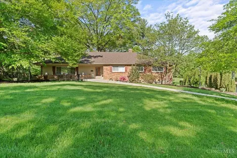 8319 Lynnehaven Dr, Cincinnati, OH 45236