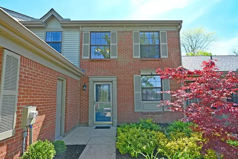 2751 Phaeton Ln, Maineville, OH 45039 photo 4