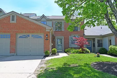 2751 Phaeton Ln, Maineville, OH 45039
