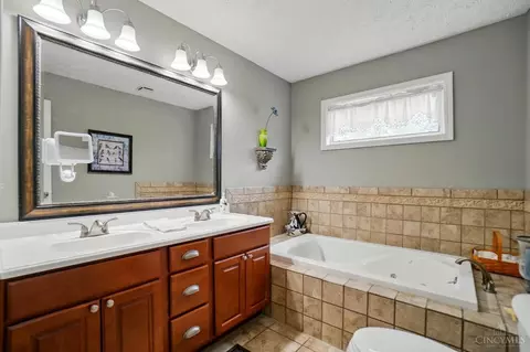 532 Kittery Ln, Cincinnati, OH 45255 photo 31