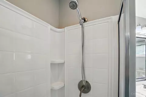 532 Kittery Ln, Cincinnati, OH 45255 photo 35