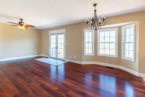 Living - 10005 Wolfe Rd, New Vienna, OH 45159 photo 5 of 5