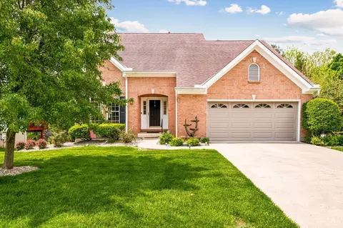 737 Fox Creek Ln, Cincinnati, OH 45245