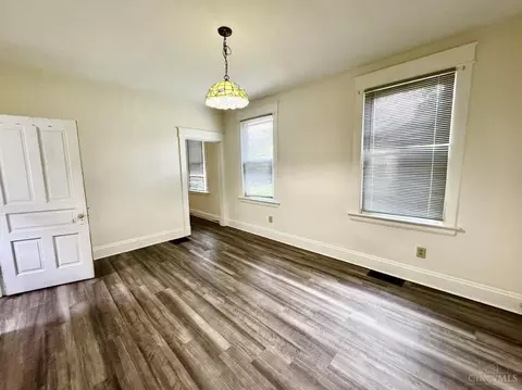 Living - 313 Walnut St, Reading, OH 45215 photo 3 of 3