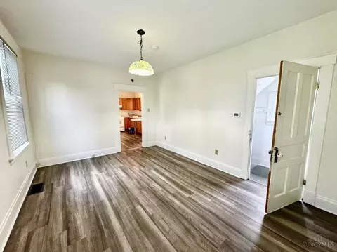 Living - 313 Walnut St, Reading, OH 45215 photo 1 of 3