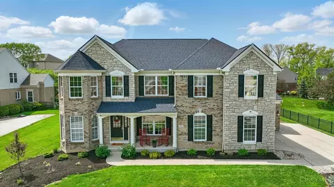 360 Forest Edge Dr, South Lebanon, OH 45065