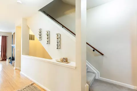 514 Ezzard Charles Dr, Cincinnati, OH 45214 photo 13