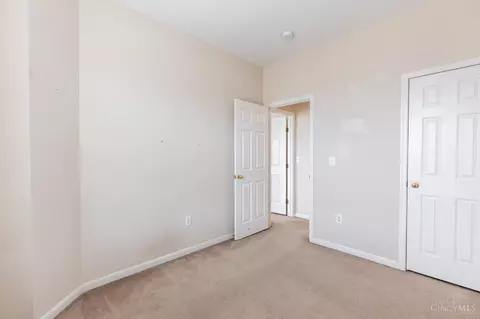 514 Ezzard Charles Dr, Cincinnati, OH 45214 photo 28