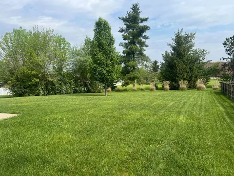 Exterior - 922 Conner Dr, Hamilton, OH 45013 photo 4 of 4