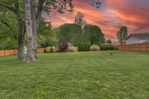 Exterior - 5982 Decker Rd, Franklin, OH 45005 photo 3 of 4