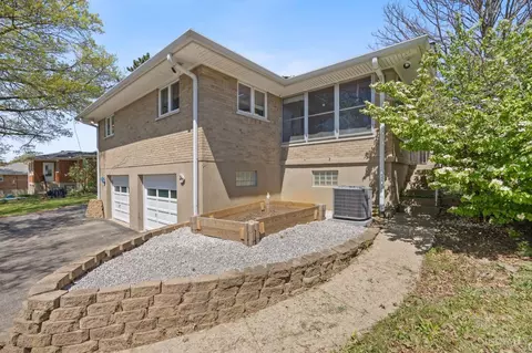 Exterior - 3129 Dickinson Rd, Cincinnati, OH 45211 photo 6 of 9